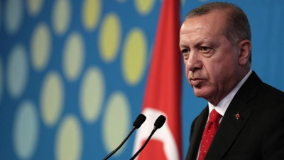 Erdoğan: "Karnını doyuruyorsunuz, yine de oy vermiyorlar"