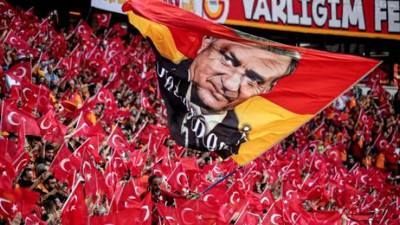 Fatih Terim'le Başakşehir kulübesi arasında tartışma