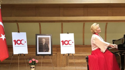 Chicago'daki '19 Mayıs' resitali büyüledi