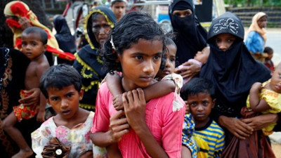 Myanmar ordusu Arakan'ı ablukaya aldı