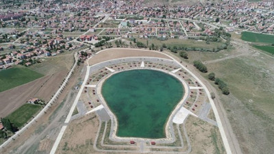 AKP'li belediyeden 5 milyon liraya ampül park!