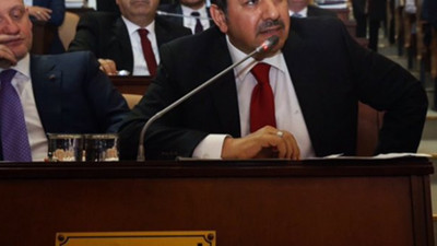 Tevfik Göksu iş isteyen vatandaşı elinin tersiyle reddetti