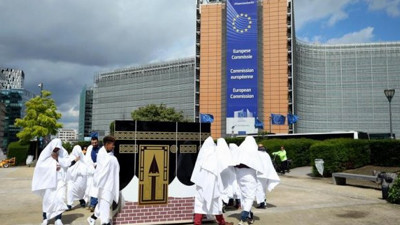 Brüksel'de Suudi Arabistan'a tavaflı protesto