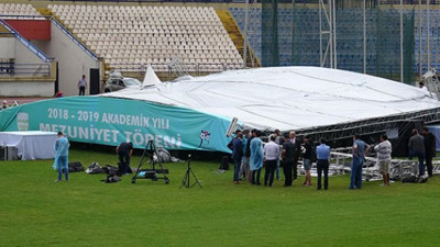 Mezuniyet töreni için kurulan platform yıkıldı