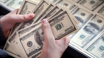 Muratoğlu: "Faiz indirimi doları 15 liraya çıkarabilir"