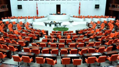 Yeni sistemde kanundan çok kararname çıkarıldı