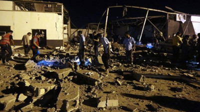 Libya'da göçmen merkezine saldırı: 40 ölü