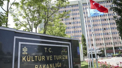 Bakanlıktan 133 sanatçıya 'Sanatçı Tanıtma Kartı'
