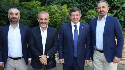 Davutoğlu'nu davet eden Yavuz Oğhan'ın programına son verildi!