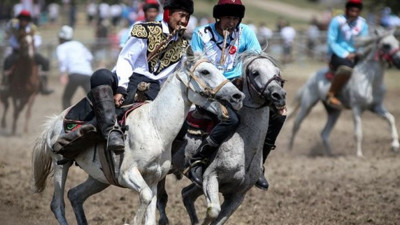 Türk Dünyası Ata Sporları Şenliği Bursa'da başladı