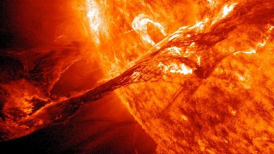 Güneş lekeleri birbirini tetikliyor