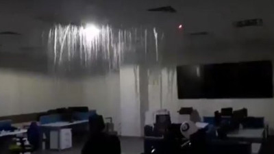 4 hastanenin kapatılmasına neden olan şehir hastanesini su bastı