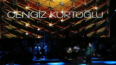 Cengiz Kurtoğlu ve Hakan Altun aynı sahnede