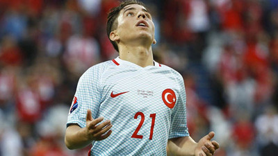 Galatasaray'ın yeni transferi Emre Mor İstanbul'da