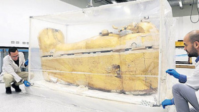 Mısır firavununa restorasyon