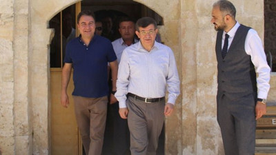 "Davutoğlu ile Babacan en çok oyu AKP'den alıyor"