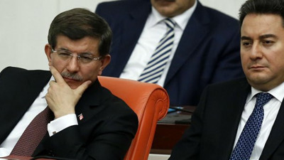 Davutoğlu ve Babacan birleşiyor mu?
