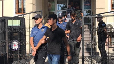 Boğaz kesme davasında 73 'sınır dışı' kararı