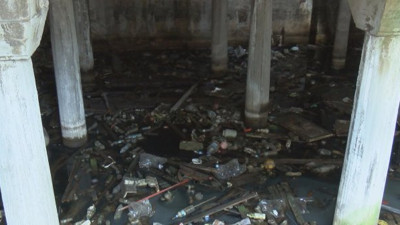 Fatih'teki tarihi sarnıç adeta çöplüğe döndü