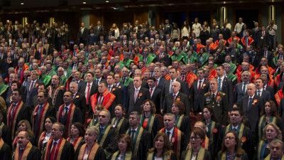 TBB yönetim kurulu üyesi 6 avukat törene katılmıyor