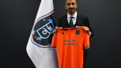 Mehmet Topal resmen Başakşehir'de