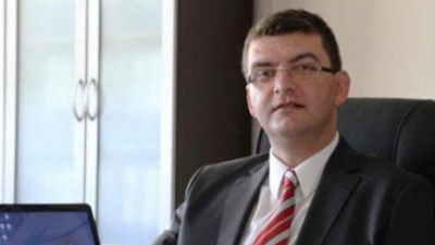 Ödüllü fen lisesine resim öğretmeni müdür!