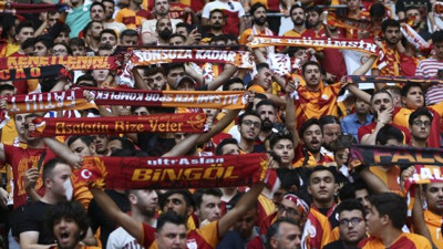 Galatasaray yeni transferleri taraftarla buluştu