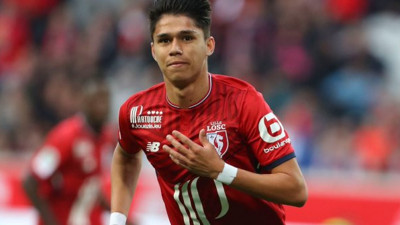 Beşiktaş Lens'in yerine Araujo'yu transfer edecek