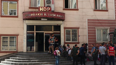 HDP önündeki ‘Evlat nöbetine’ katılan aile sayısı 21 oldu