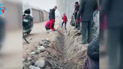 Çin, Uygur Türklerini bedavaya çalıştırıyor