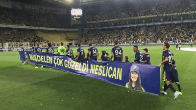Fenerbahçe taraftarı Neslican’ı unutmadı!