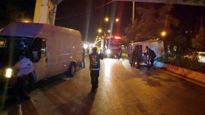 Düğün konvoyunda feci kaza: 20 yaralı