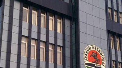 Samsun Atakum belediye binasında silahlar çekildi