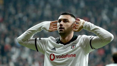 Beşiktaş'a derbi şoku: Burak Yılmaz...