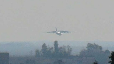Kamışlı'ya inen Rus uçağı Nusaybin'den görüntülendi