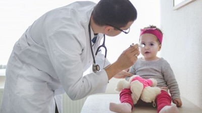 Bebek kataraktına dikkat!