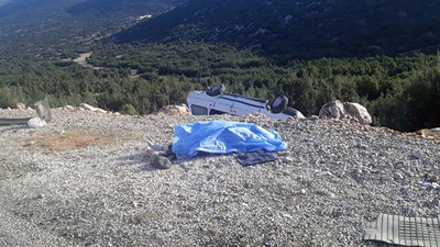 Şarampole yuvarlanan araçta 1 ölü 3 yaralı