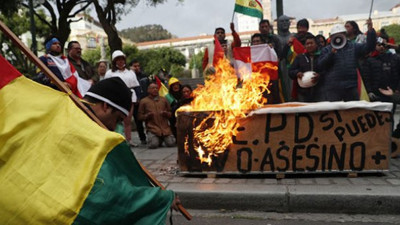 Bolivya’da geçici Devlet Başkanı’ndan flaş hamle