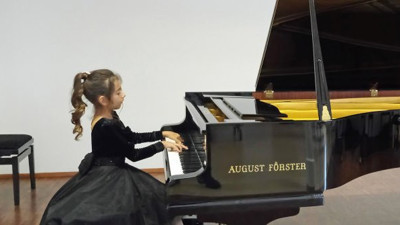 Piyanonun altın kızına Viyana'da birincilik ödülü