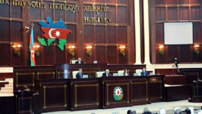 Azerbaycan 9 Şubat'ta erken seçime gidiyor
