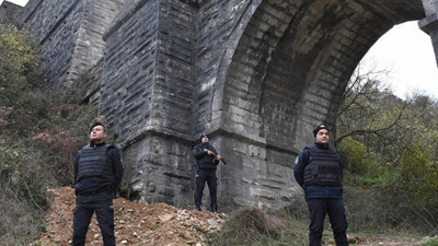 Tarihi kemere polis nöbeti