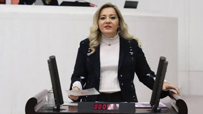 Aylin Cesur'dan şehir hastanesi tepkisi: “Kapitülasyonlardan farkı yok”