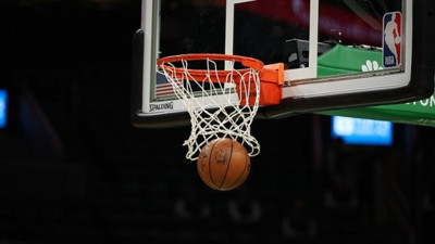 NBA'deki Türk derbisinde kazanan Milwaukee Bucks