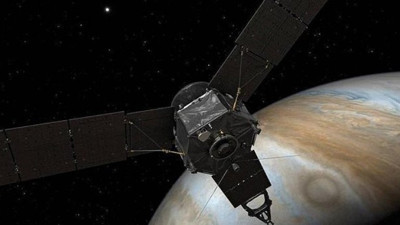 Jüpiter'de kasırga keşfedildi!