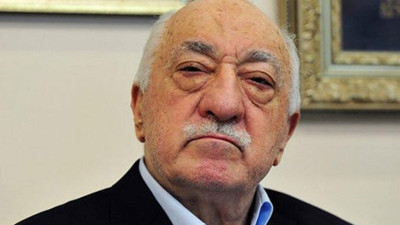 İktidara yakın yazardan FETÖ aklaması!