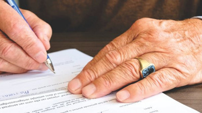 CHP'li Özgür Ceylan: "Vatandaş gırtlağa kadar borçta"