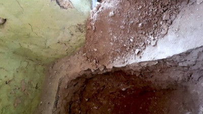 Yüz yıldır adak adanan türbe boş çıktı!