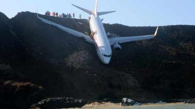 Millet kıraathanesi yapılacak denen uçak 'dert' oldu