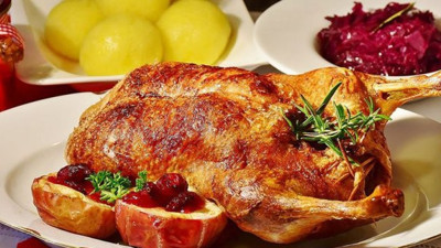 "Yılbaşı sofranızdaki kaçamaklarınızı ertesi gün telafi edebilirsiniz"