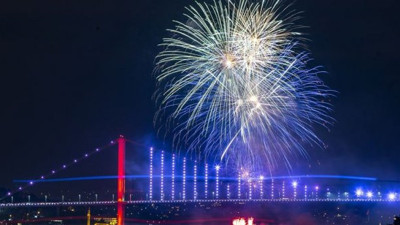 Türkiye '2020' yılına merhaba dedi